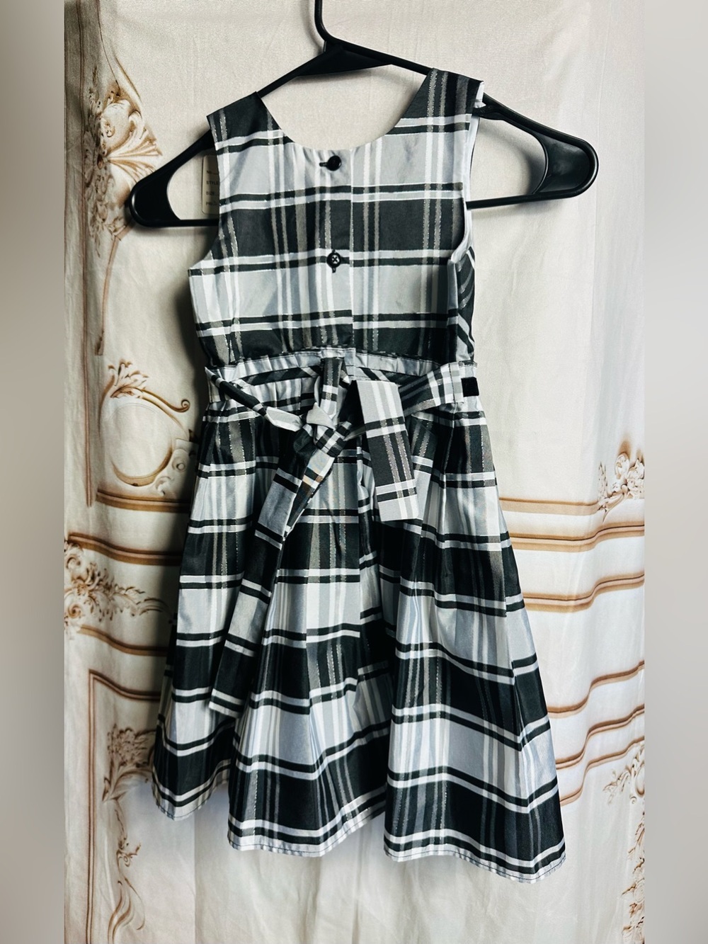 Jona Michelle Black & White Plaid Sleeveless Dress - Picture 4 of 11